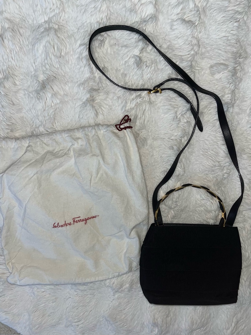 ✨ Vintage Salvatore Ferragamo Black Grosgrain Vara Link Shoulder Bag Crossbody